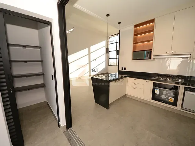 Casa com 300m² 3 quartos e 4 banheiros, à venda, no bairro Jardim Residencial Viena em Indaiatuba