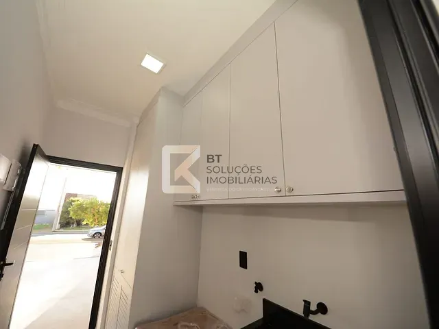 Casa com 300m² 3 quartos e 4 banheiros, à venda, no bairro Jardim Residencial Viena em Indaiatuba