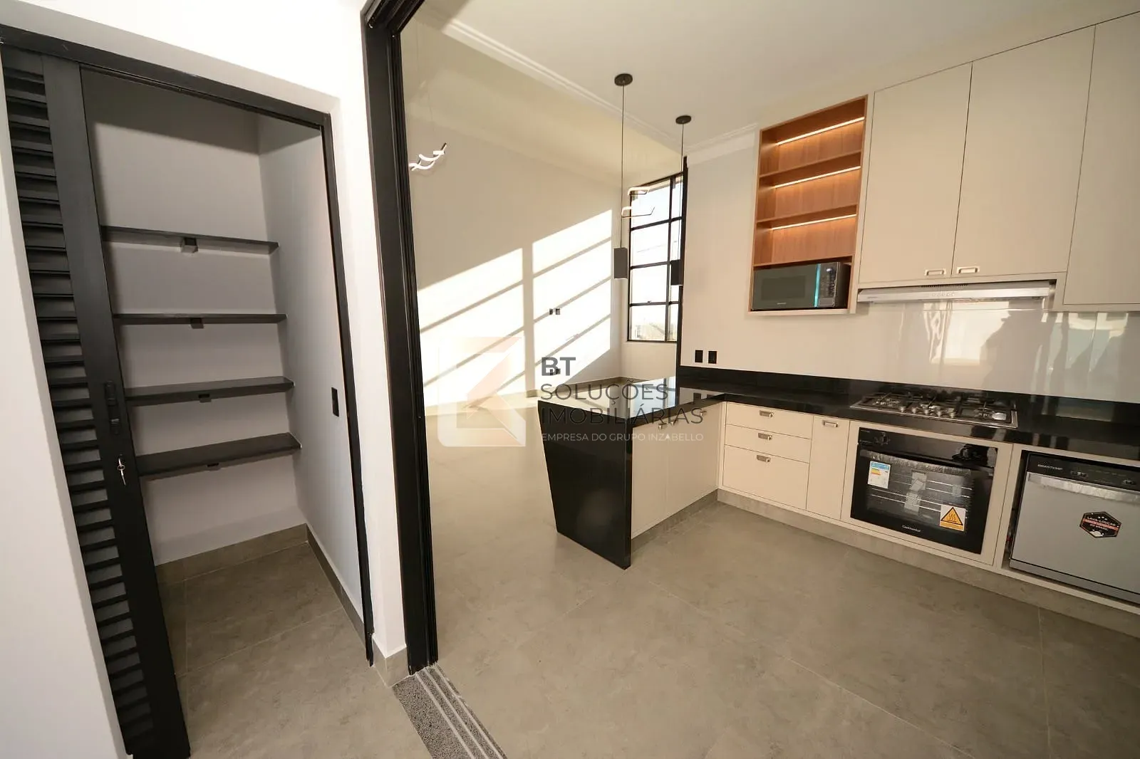 Casa, 3 quartos, 188 m² - Foto 2