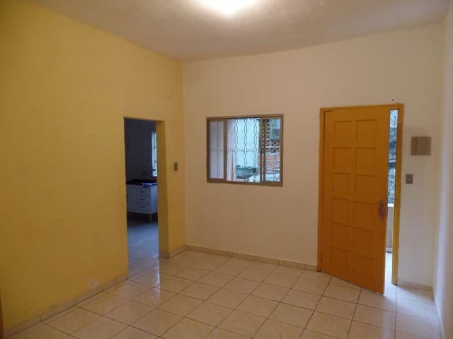 Casa com 340m² 5 quartos e 3 banheiros, à venda, no bairro Padroeira em Osasco