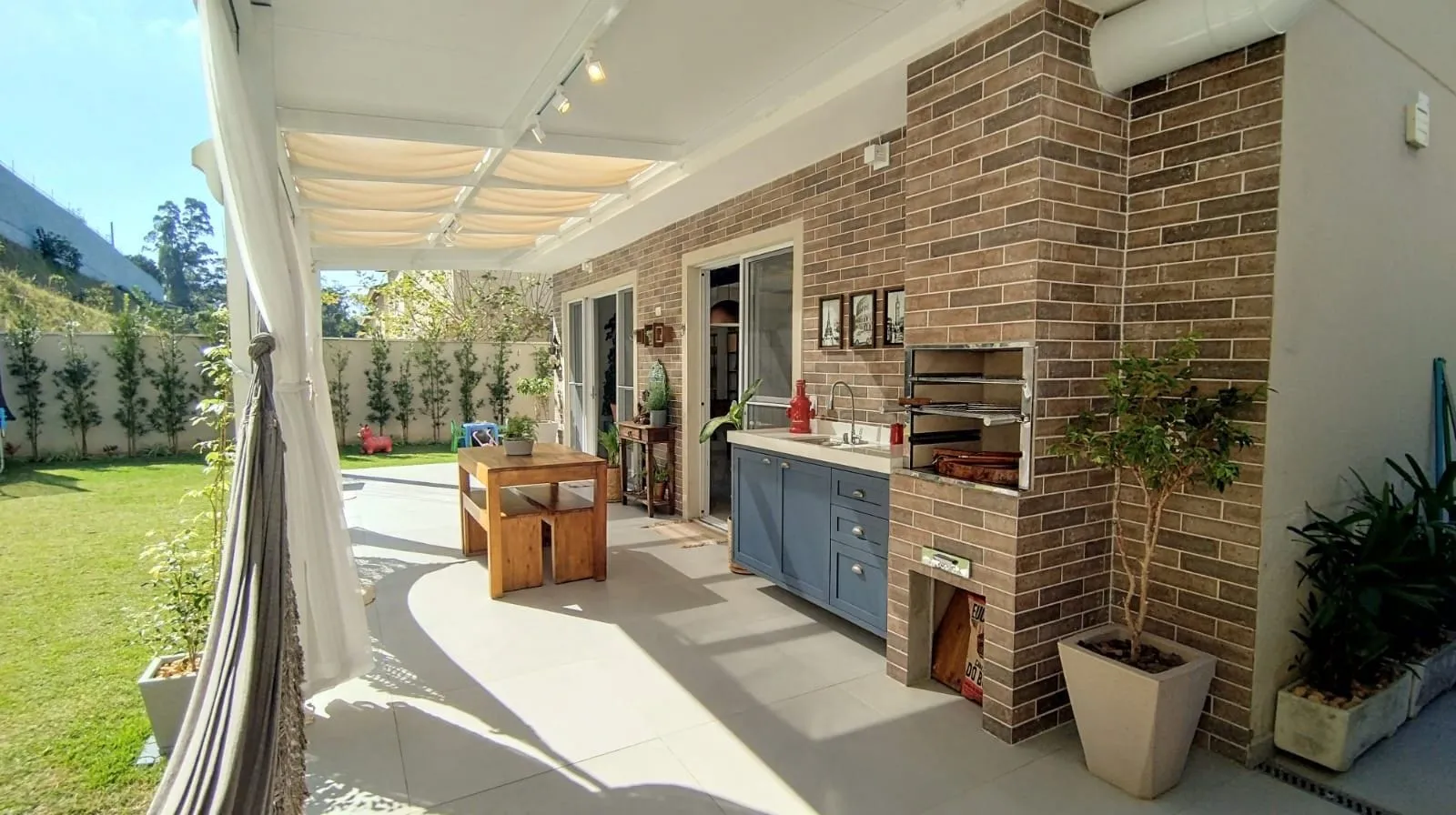 Casa, 4 quartos, 170 m² - Foto 1