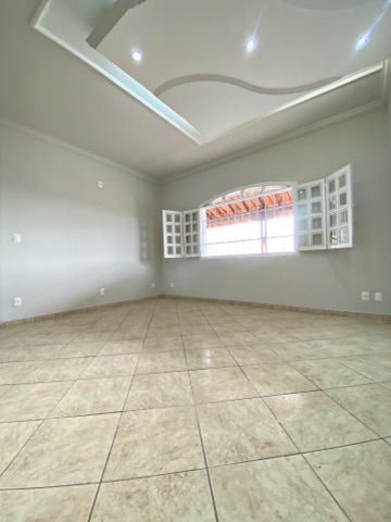 Foto do Casa - Casa à venda com 3 quartos, suíte e 3 vagas, Heliópolis, Belo Horizonte, MG | Deltalar Imóveis