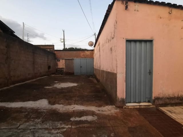 Foto do Casa - Casa com 3 dormitórios para alugar, 83 m² por R$ 869,12/mês - Lourdes - Uberaba/MG | ZUCATO IMOBILIARIA LTDA