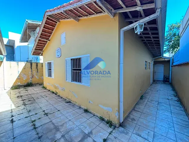 Casa 3 quartos e 2 banheiros, à venda, no bairro Jardim das Indústrias em São José dos Campos