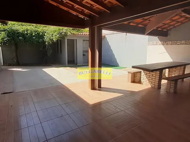 Casa com 360m² 3 quartos e 3 banheiros, à venda, no bairro Jardim Paulista II em Jundiaí