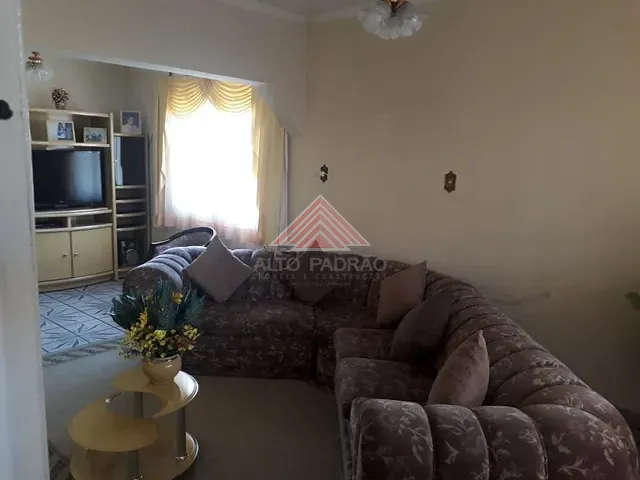 Casa com 509m² 2 quartos e 2 banheiros, à venda, no bairro Matriz em Mauá