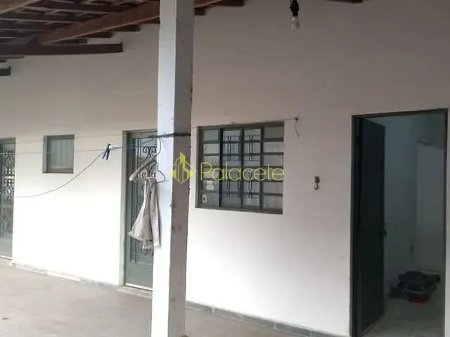 Casa com 300m² 2 quartos e 1 banheiro, à venda, no bairro Cidade Nova em Pindamonhangaba