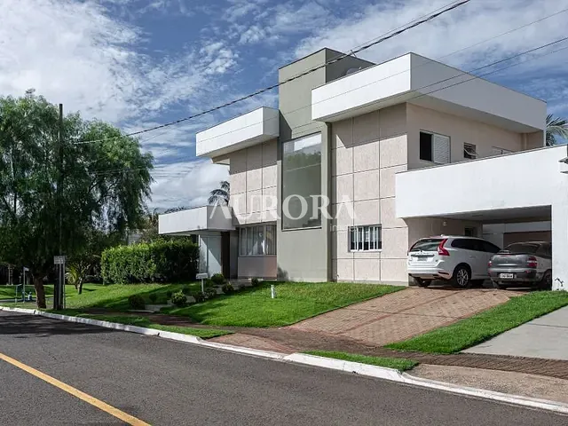 Casa com 418m² 3 quartos e 4 banheiros, à venda, no bairro H.U. em Londrina