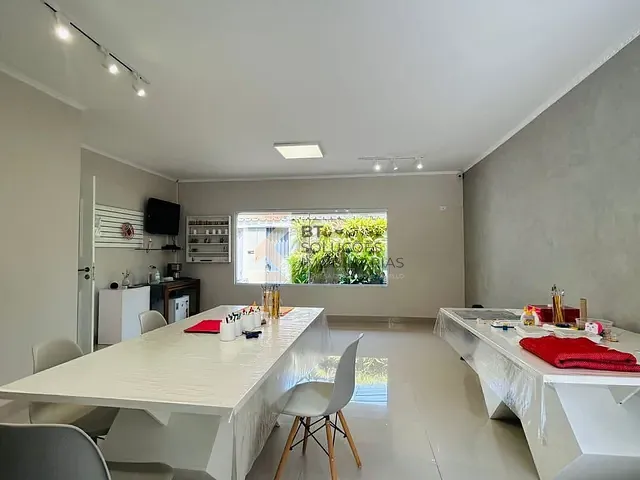 Casa com 263m², à venda, no bairro Centro em Indaiatuba