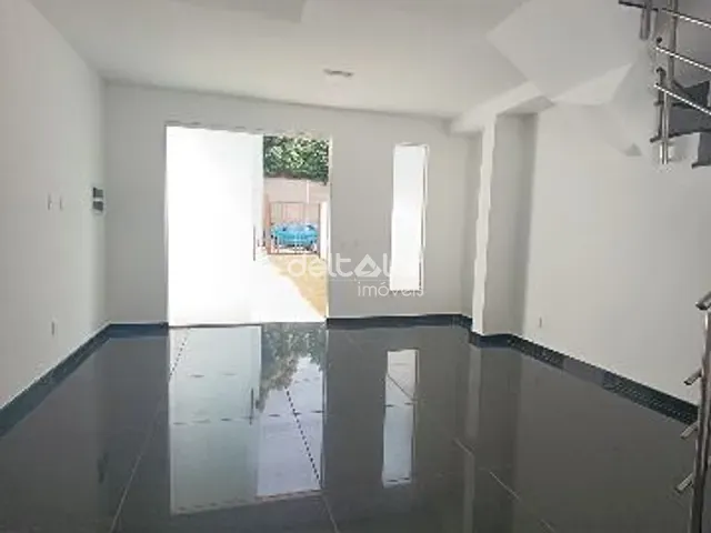 Casa com 155m² 3 quartos e 3 banheiros, à venda, no bairro Santa Branca em Belo Horizonte