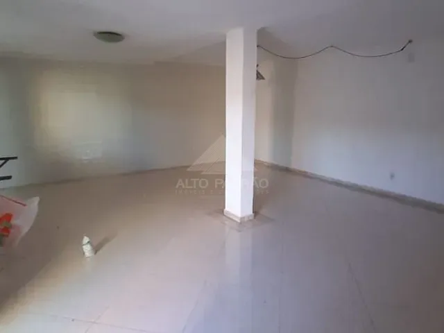 Casa com 200m² 3 quartos e 2 banheiros, à venda, no bairro Vila Bocaina em Mauá