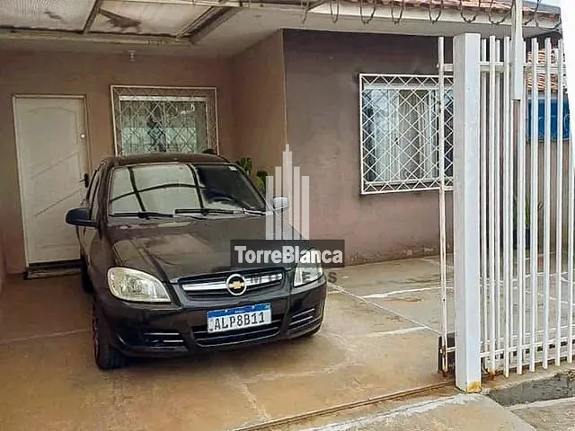 Casa 2 quartos e 1 banheiro, à venda, no bairro Uvaranas em Ponta Grossa