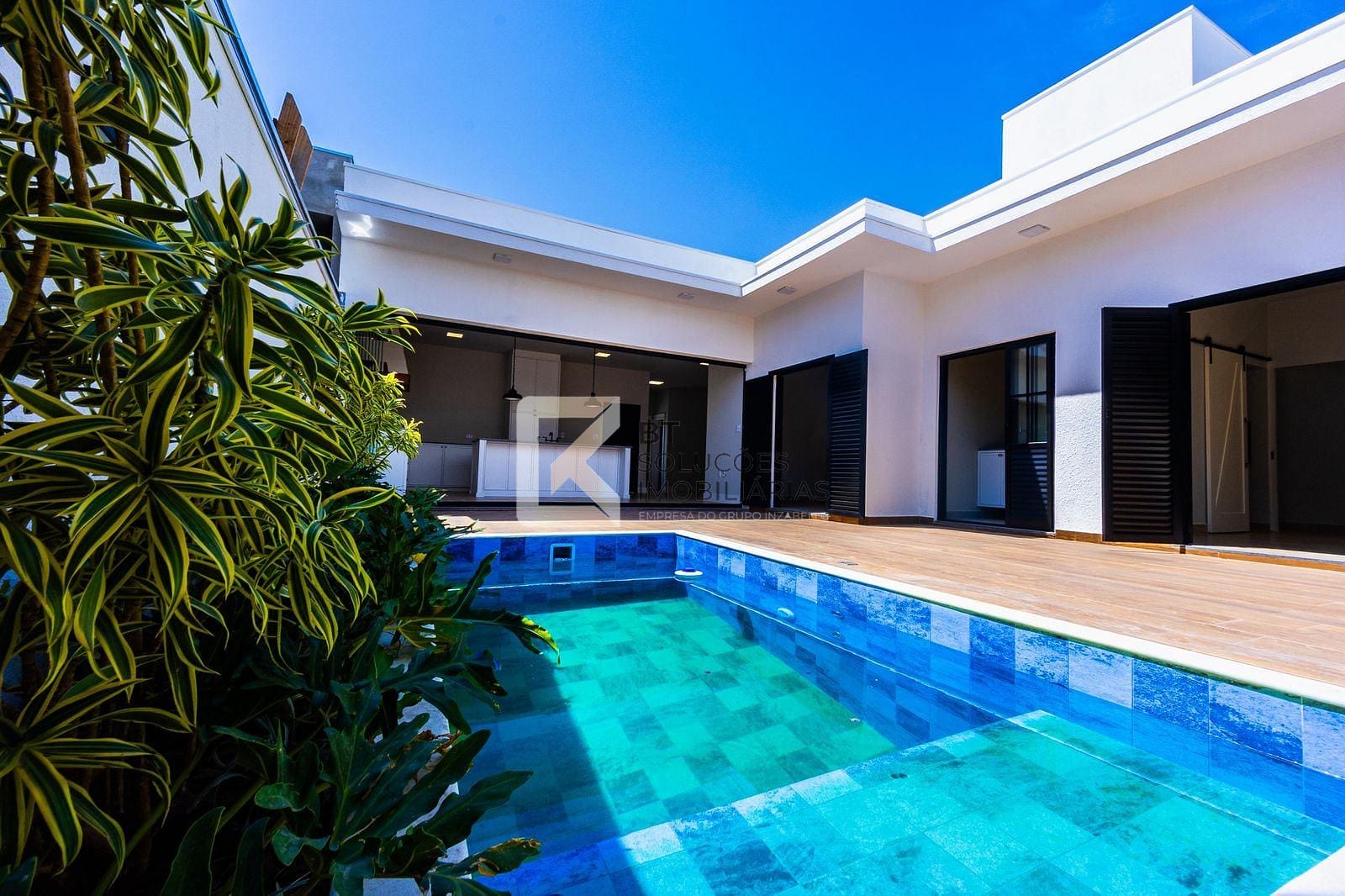 Casa, 3 quartos, 190 m² - Foto 1