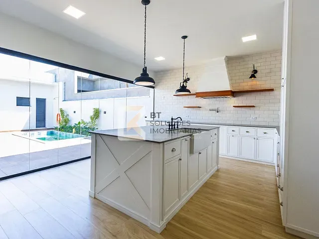 Casa com 300m² 3 quartos e 5 banheiros, à venda, no bairro Residencial Monte Verde em Indaiatuba