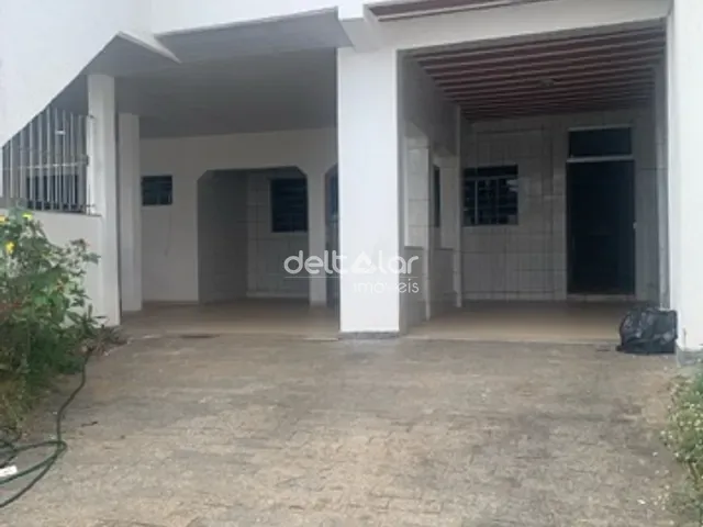 Casa com 150m² 3 quartos e 3 banheiros, para alugar, no bairro Piratininga (Venda Nova) em Belo Horizonte