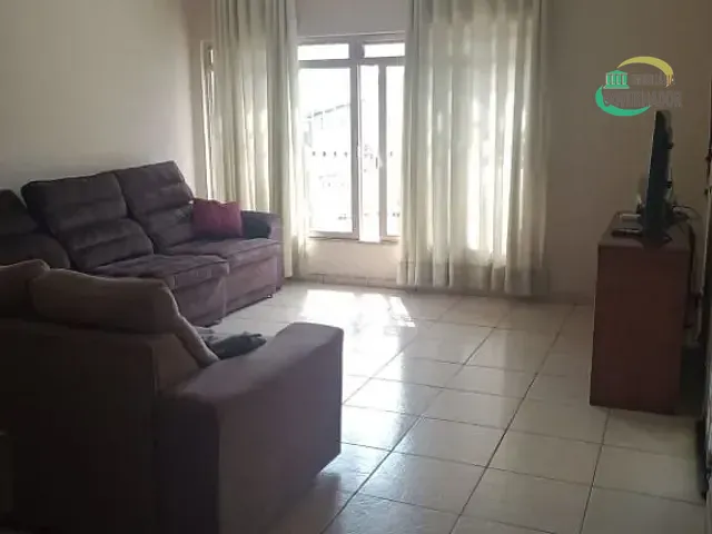 Casa com 250m² 3 quartos e 3 banheiros, à venda, no bairro Jardim García em Campinas