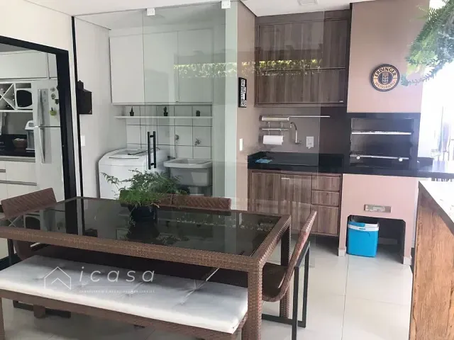 Casa com 250m² 3 quartos e 3 banheiros, à venda, no bairro Parque Residencial Maria Elmira em Caçapava