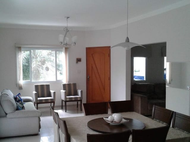 Casa com 250m² 4 quartos e 2 banheiros, à venda, no bairro Urbanova em São José dos Campos