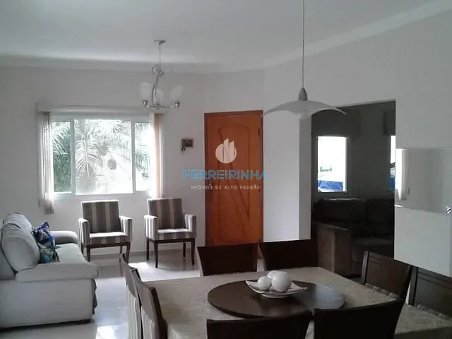 Casa com 250m² 4 quartos e 2 banheiros, à venda, no bairro Urbanova em São José dos Campos