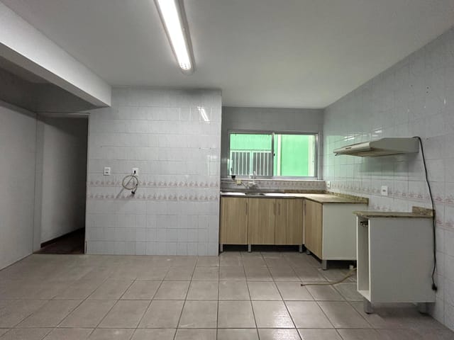 Casa com 150m² 3 quartos e 3 banheiros, à venda, no bairro Centro em Pelotas