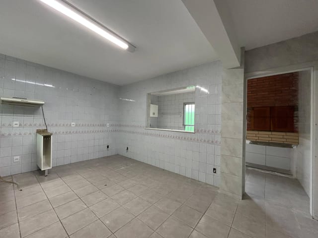Casa com 150m² 3 quartos e 3 banheiros, à venda, no bairro Centro em Pelotas