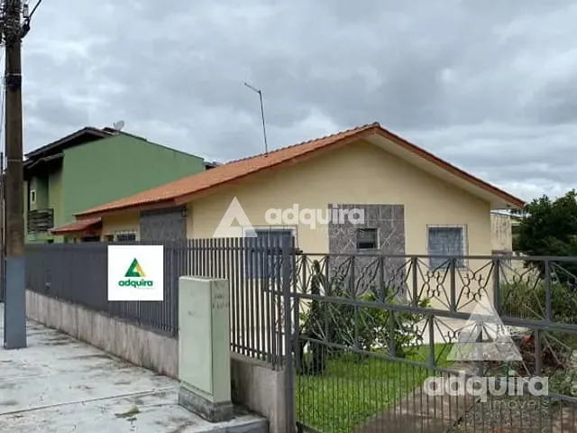 Casa 2 quartos e 2 banheiros, à venda, no bairro Estrela em Ponta Grossa
