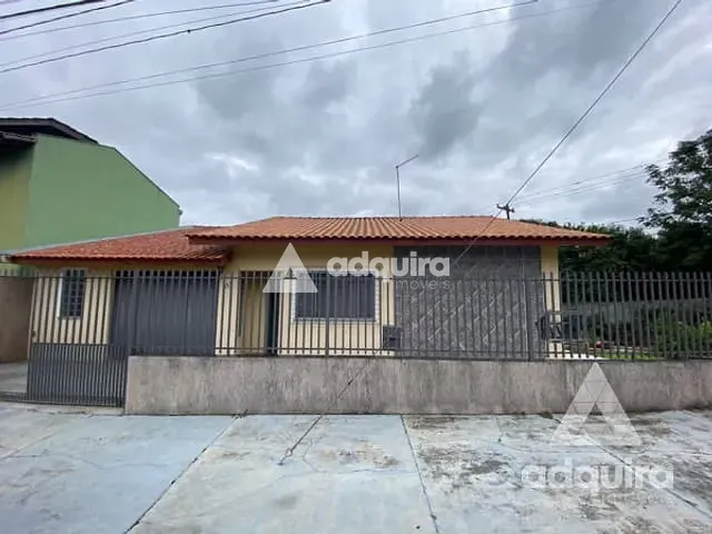 Casa 2 quartos e 2 banheiros, à venda, no bairro Estrela em Ponta Grossa