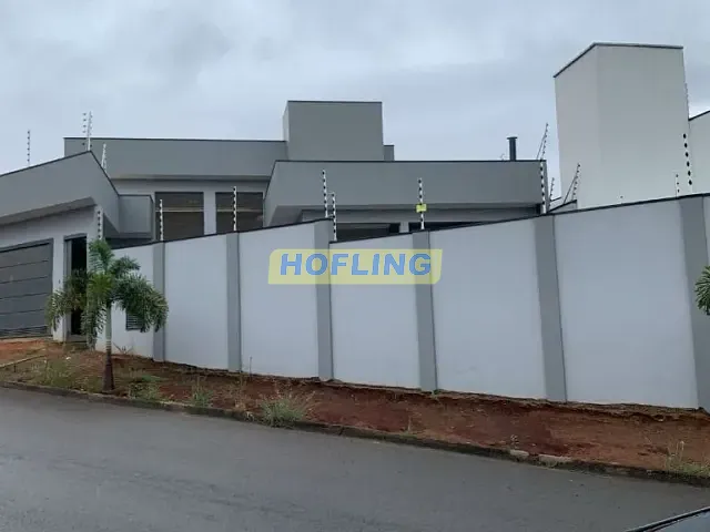 Casa com 371m² 3 quartos e 2 banheiros, à venda, no bairro Loteamento Porto Fino em Rio Claro