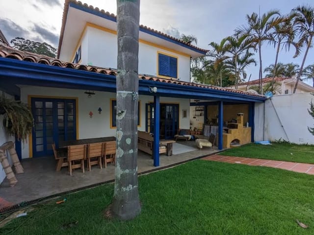 Casa com 648m² 5 quartos e 4 banheiros, à venda, no bairro Jardim São Paulo II em Cotia