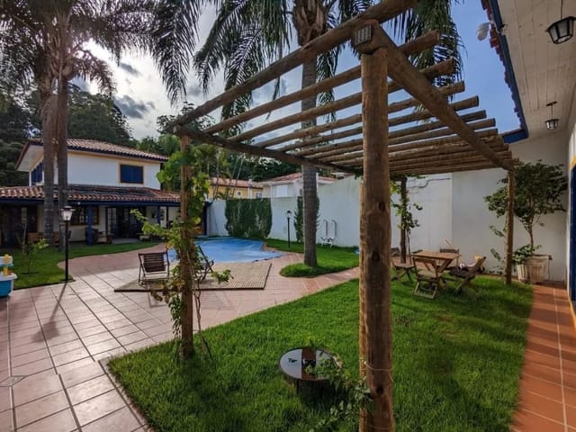 Casa com 648m² 5 quartos e 4 banheiros, à venda, no bairro Jardim São Paulo II em Cotia