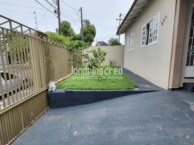 Casa com 300m² 3 quartos e 2 banheiros, à venda, no bairro Vila Romana em Ibiporã
