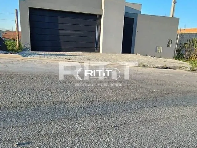 Casa com 250m² 3 quartos e 2 banheiros, à venda, no bairro Parque Residencial São Clemente em Monte Mor