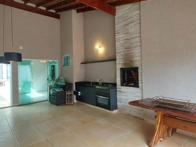 Foto do Casa - Casa com 4 dormitórios, 203 m² - venda por R$ 900.000 ou aluguel por R$ 4.615/mês - Jardim do Lago - Uberaba/MG | ZUCATO IMOBILIARIA LTDA