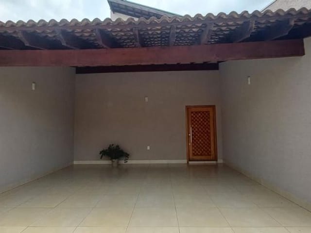 Foto do Casa - Casa com 4 dormitórios, 203 m² - venda por R$ 900.000 ou aluguel por R$ 4.615/mês - Jardim do Lago - Uberaba/MG | ZUCATO IMOBILIARIA LTDA