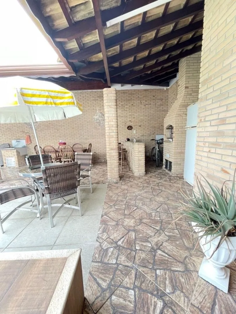 Casa, 3 quartos, 230 m² - Foto 13