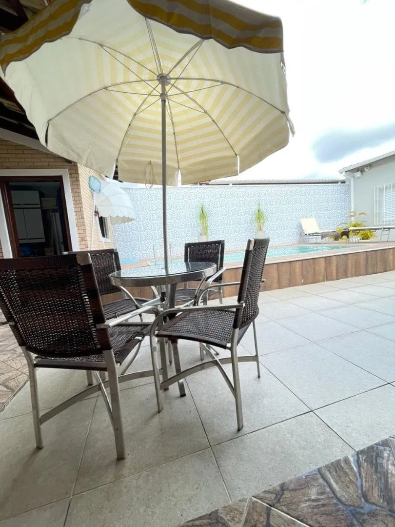 Casa, 3 quartos, 230 m² - Foto 2