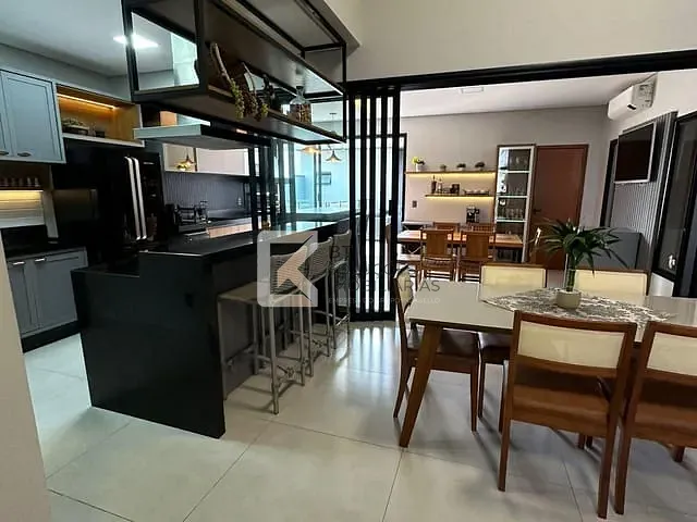 Casa com 309m² 3 quartos e 2 banheiros, à venda, no bairro Caldeira em Indaiatuba