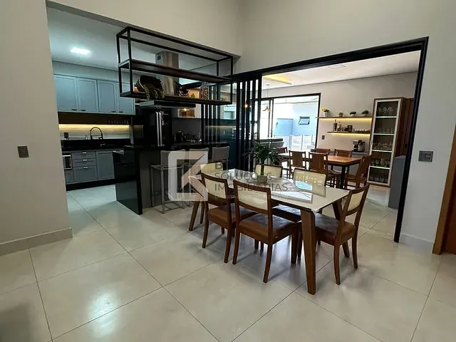 Casa com 309m² 3 quartos e 2 banheiros, à venda, no bairro Caldeira em Indaiatuba