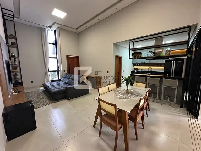Casa com 309m² 3 quartos e 2 banheiros, à venda, no bairro Caldeira em Indaiatuba