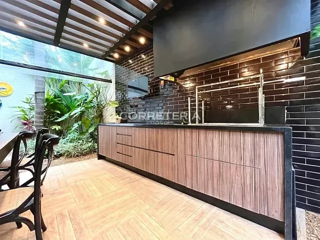 Casa 5 quartos e 6 banheiros, à venda, no bairro Jardim Cordeiro em São Paulo