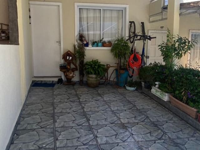 Casa com 108m² 2 quartos e 2 banheiros, à venda, no bairro Outeiro de Passárgada em Cotia
