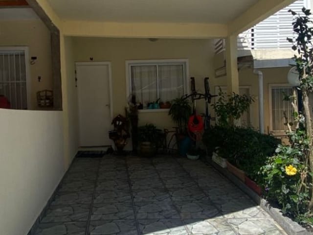 Casa com 108m² 2 quartos e 2 banheiros, à venda, no bairro Outeiro de Passárgada em Cotia