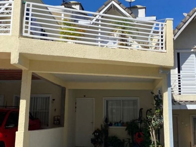 Casa com 108m² 2 quartos e 2 banheiros, à venda, no bairro Outeiro de Passárgada em Cotia
