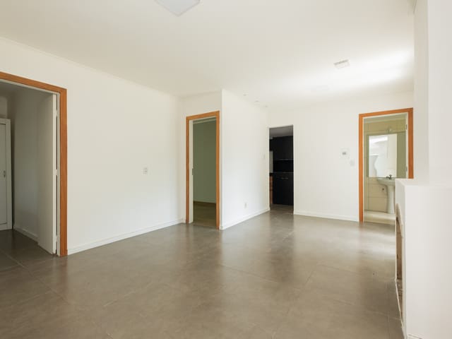 Casa com 240m² 2 quartos e 1 banheiro, à venda, no bairro Laranjal em Pelotas