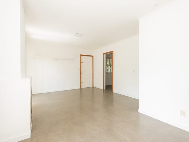 Casa com 240m² 2 quartos e 1 banheiro, à venda, no bairro Laranjal em Pelotas