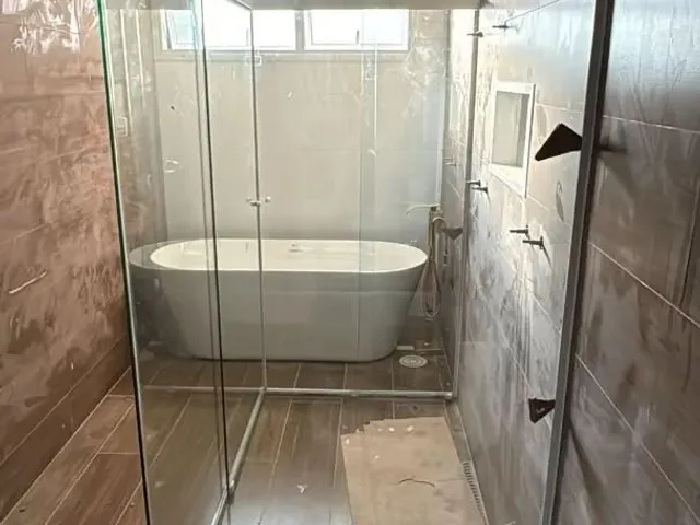 Casa com 450m² 4 quartos e 5 banheiros, à venda, no bairro Condomínio Residencial Jaguary em São José Dos Campos