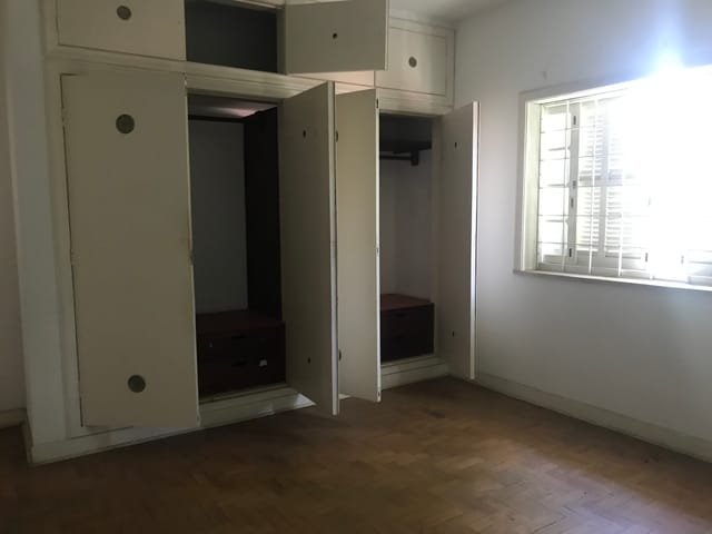 Casa com 600m² 4 quartos e 2 banheiros, à venda, no bairro Centro em Pindamonhangaba