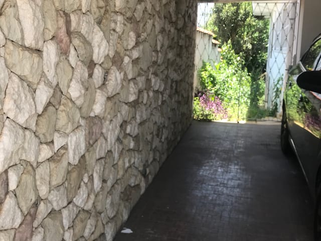 Casa com 600m² 4 quartos e 2 banheiros, à venda, no bairro Centro em Pindamonhangaba