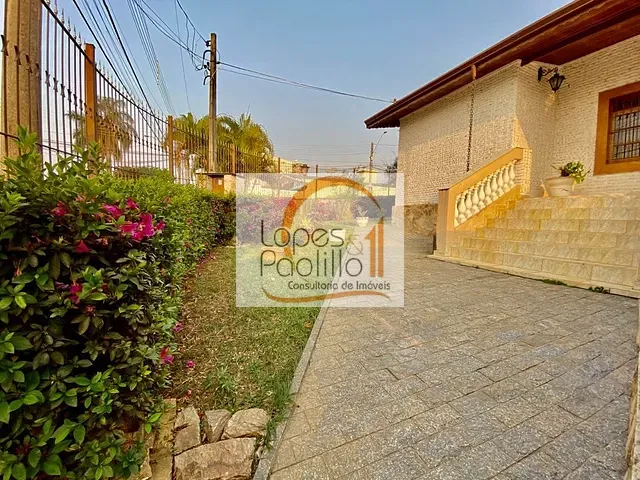 Casa com 656m² 3 quartos e 1 banheiro, à venda, no bairro Jardim Paulista em Atibaia