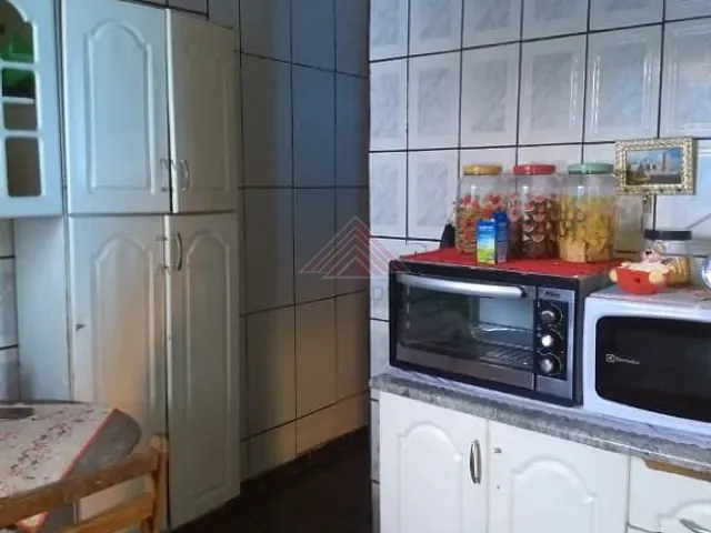 Casa com 248m² 6 quartos e 4 banheiros, à venda, no bairro Jardim Zaira em Mauá